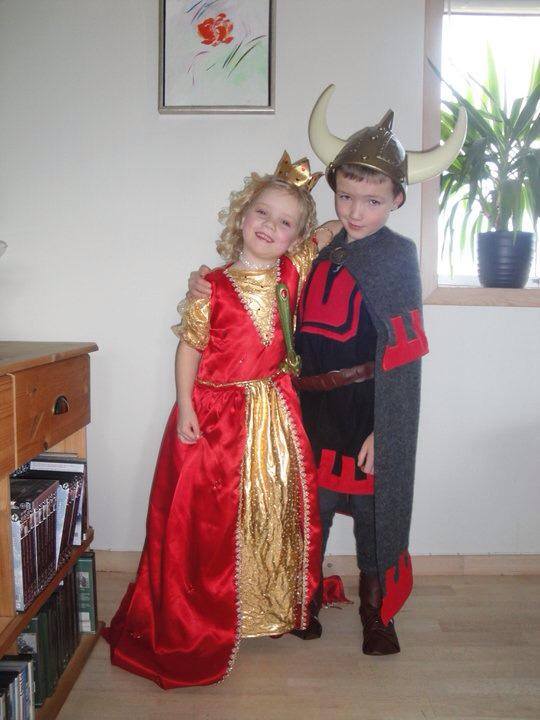 børn kostume eventyr viking prinsesse