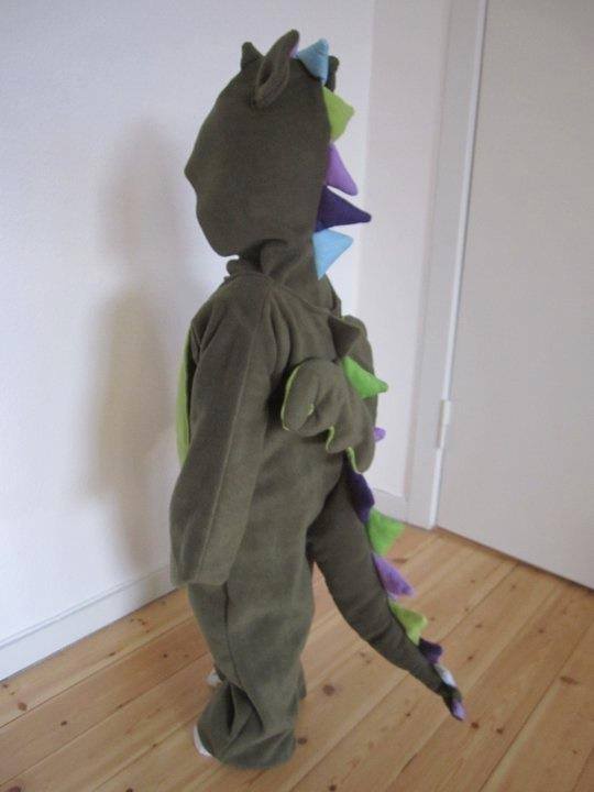 fastelavn fastelavnskostume dyr dinosaur