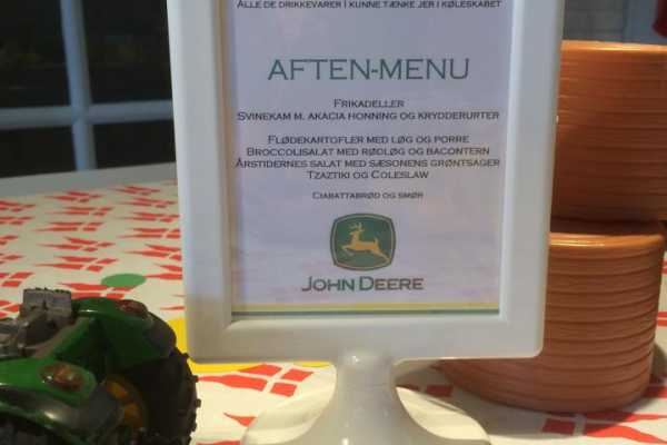 John Deere, traktor, børnefødselsdag, borddækning, menu