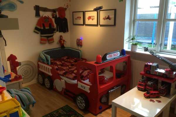 Fireman room, fireman bed, firetruck bed, brandmand, brandbil, falck