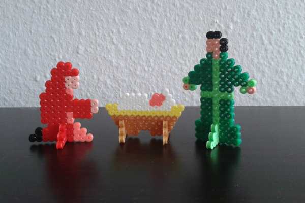 Perler, hama, rørperler, farver, perlesøndag, julepynt, krybbespil