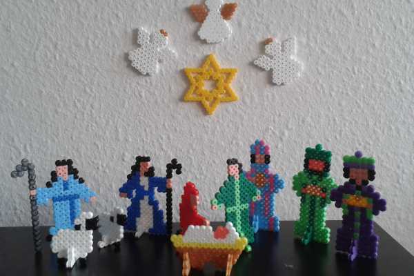 Perler, hama, rørperler, farver, perlesøndag, julepynt, krybbespil